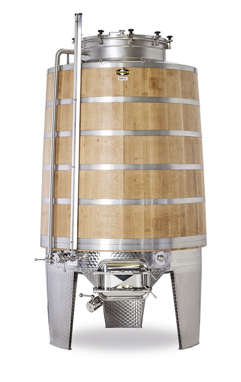 Red wine mash fermentation tank with oak shell